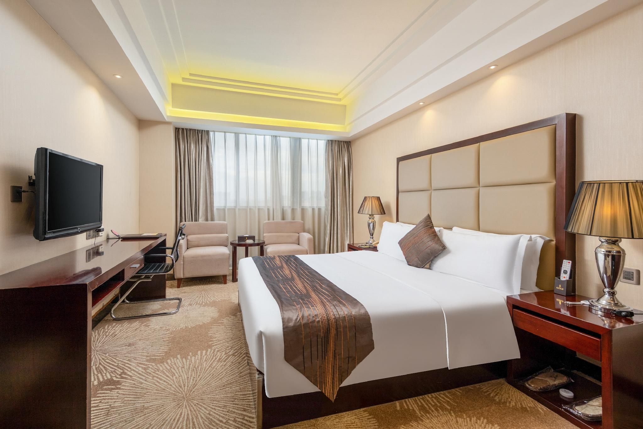 Comfort Queen Room