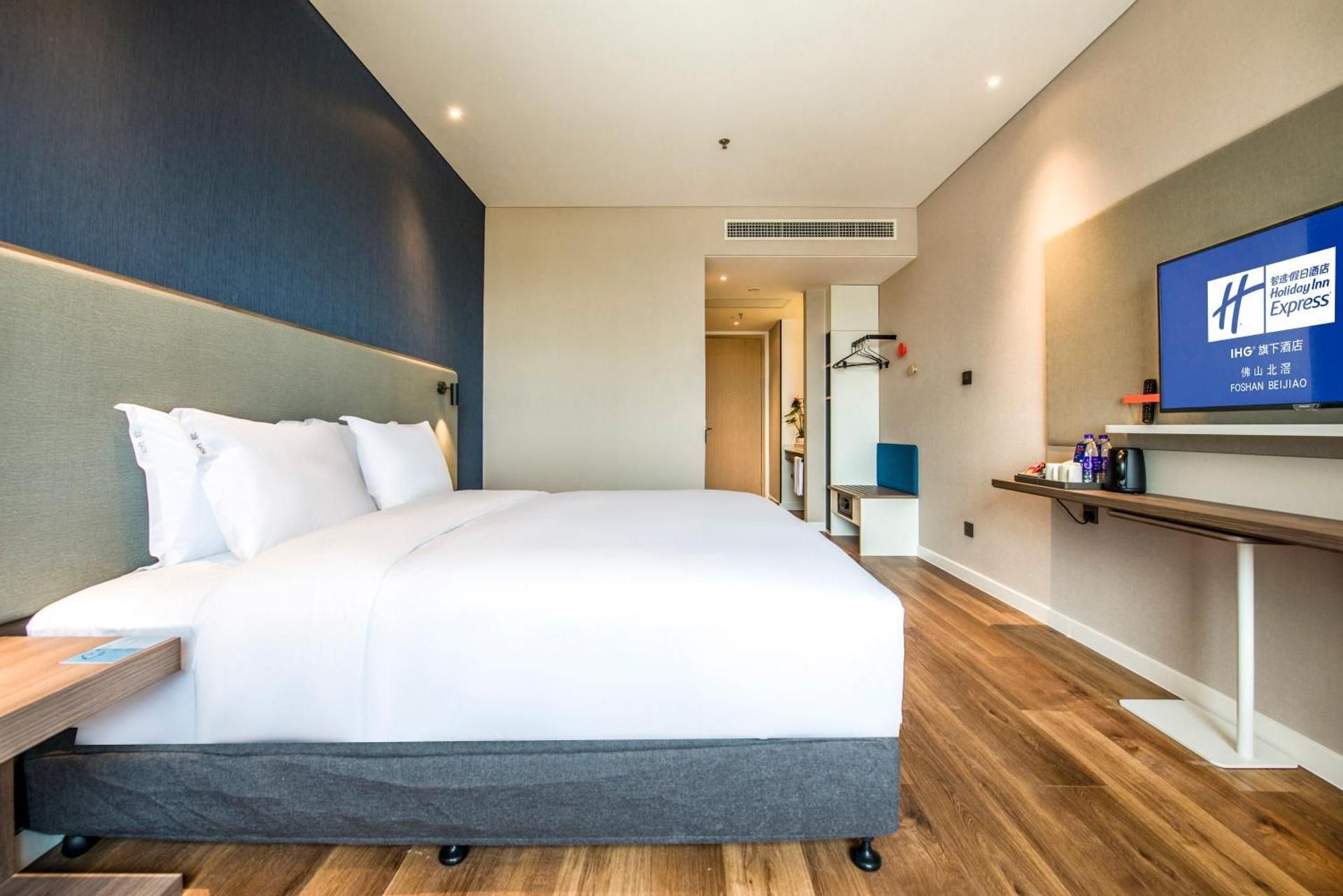 Standard King Room with Extra Floor Space and Junlan Golf View