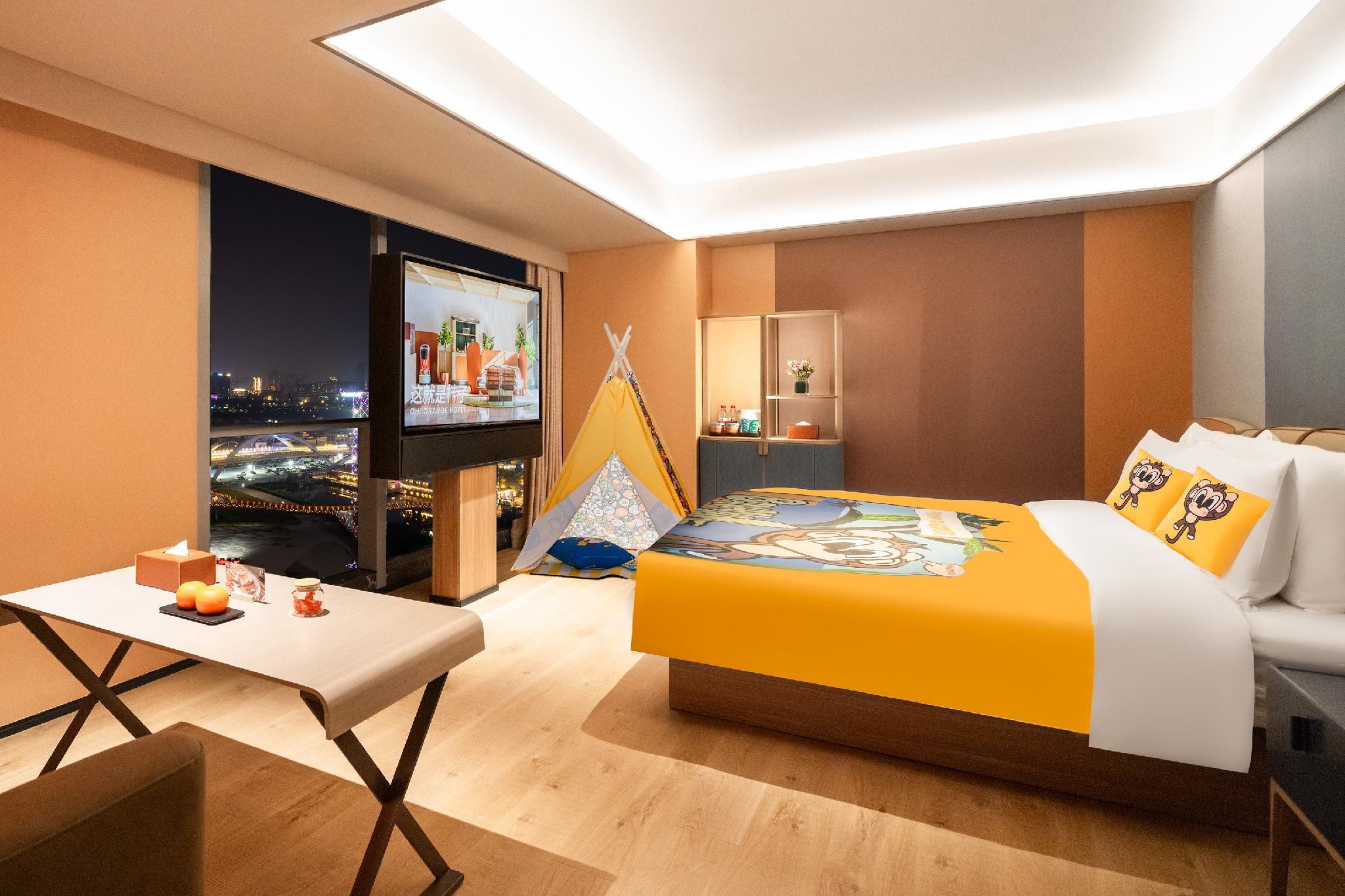 Theme Queen Room