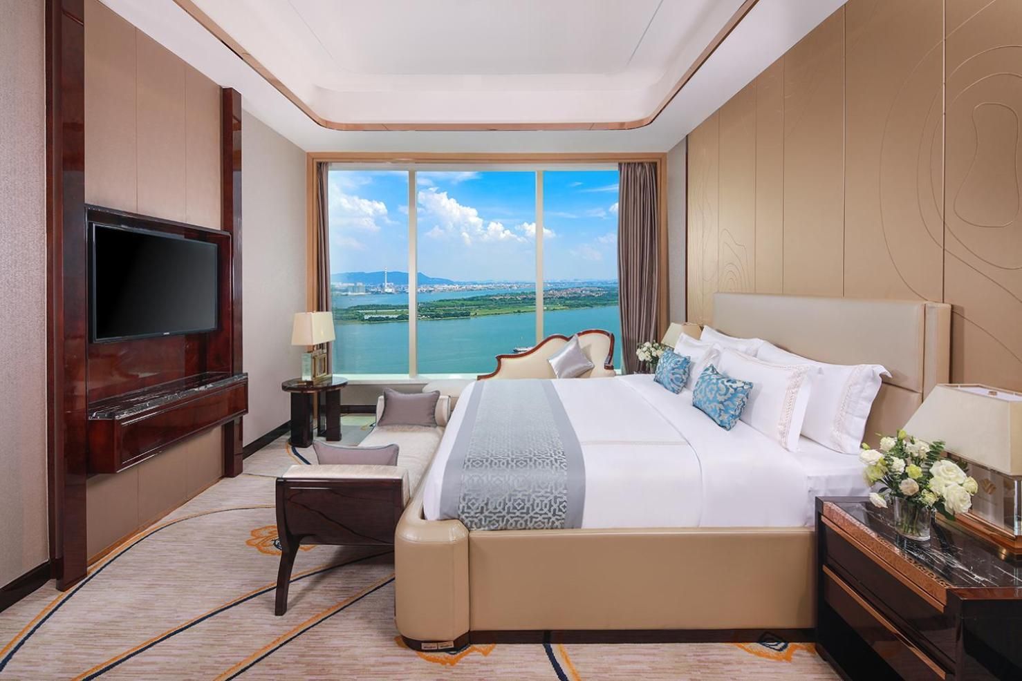 CEO Suite