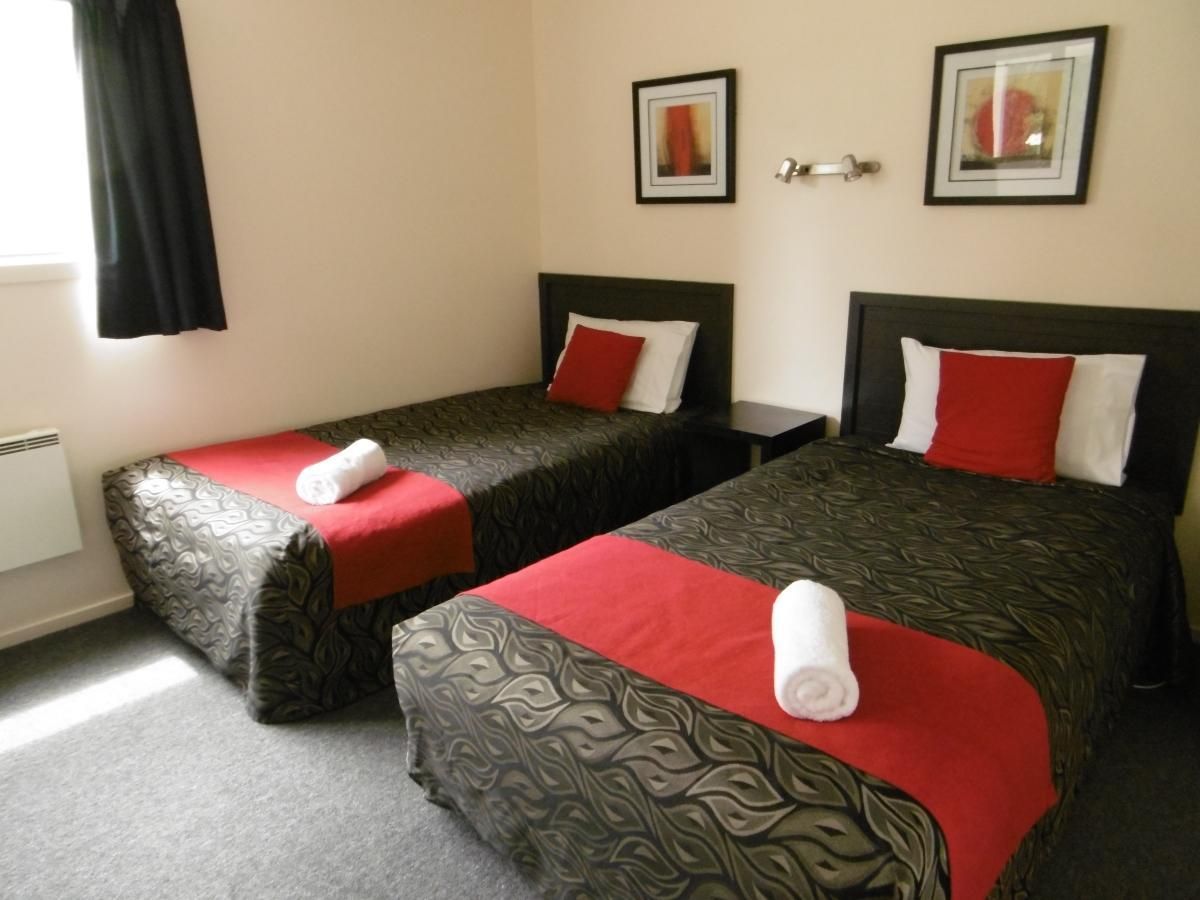 Triple 3 Single Beds