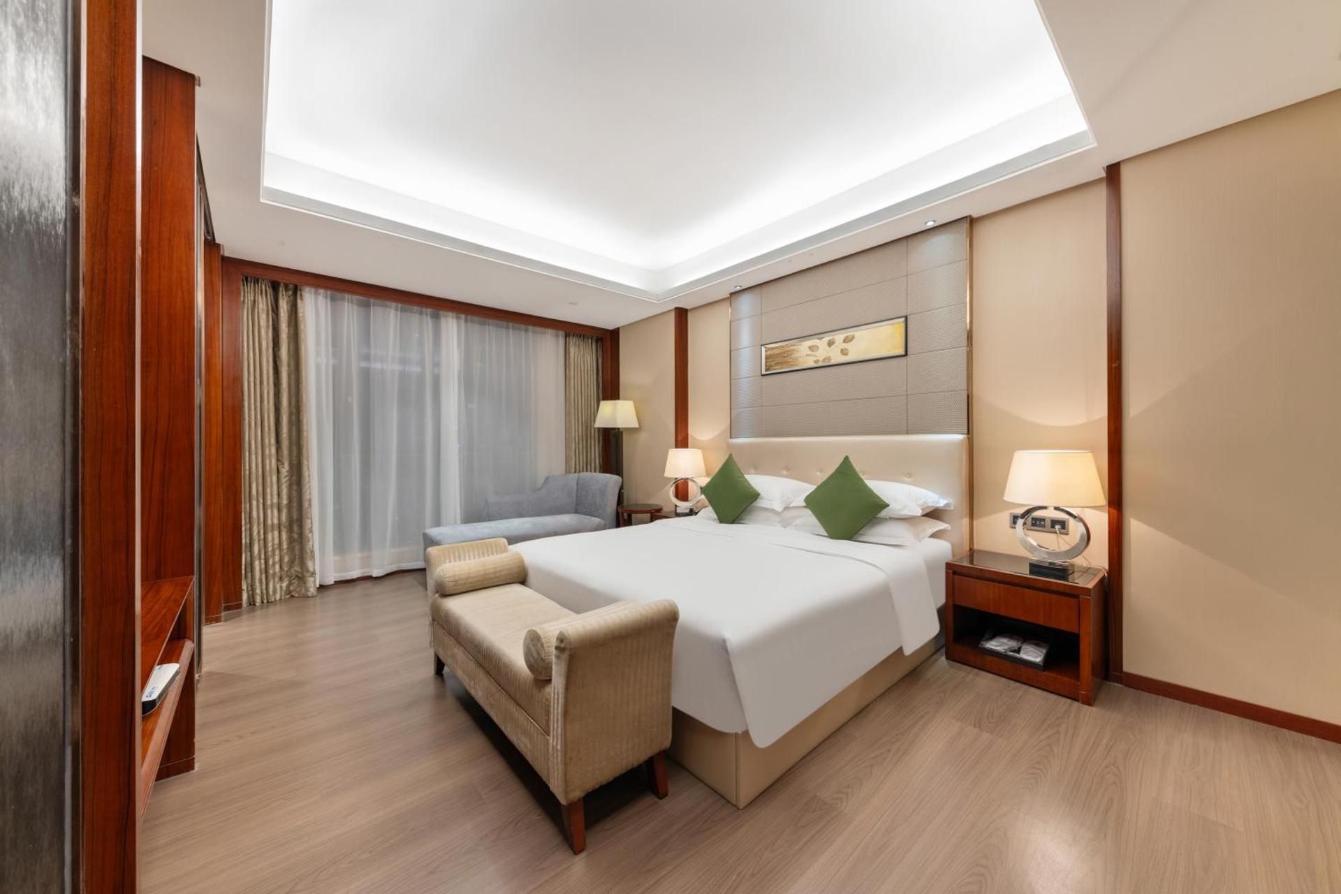 Suite - Non-Smoking