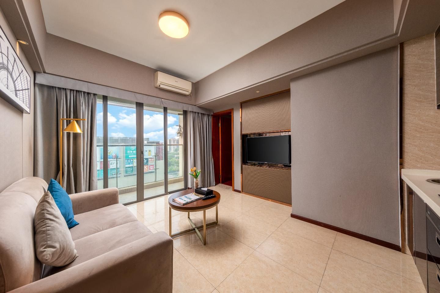 Poltton International Service Apartment Foshan Ancestral Temple Lingnan Tiandi Suite with View 3