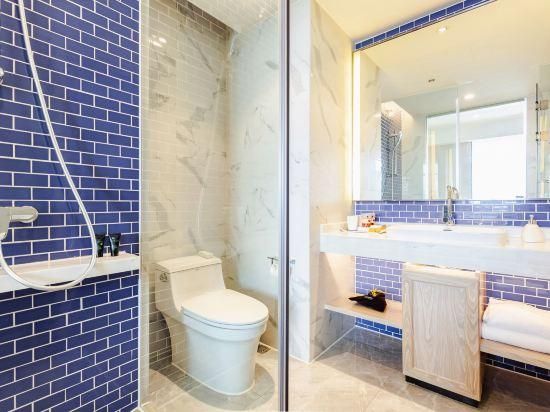 Kyriad KY Suite Room