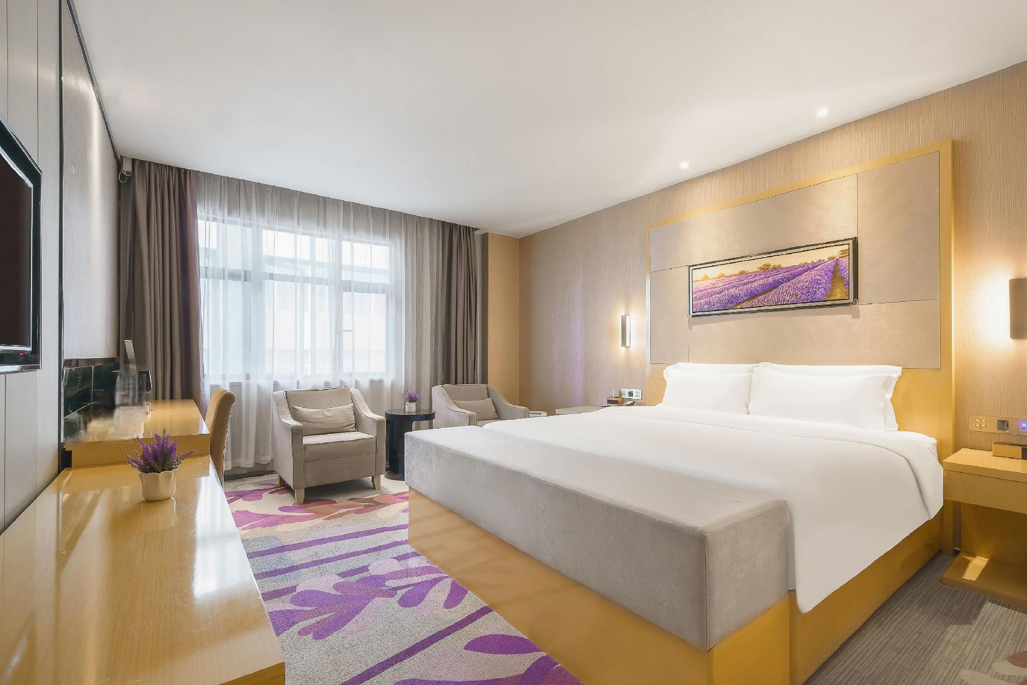 Business King Room