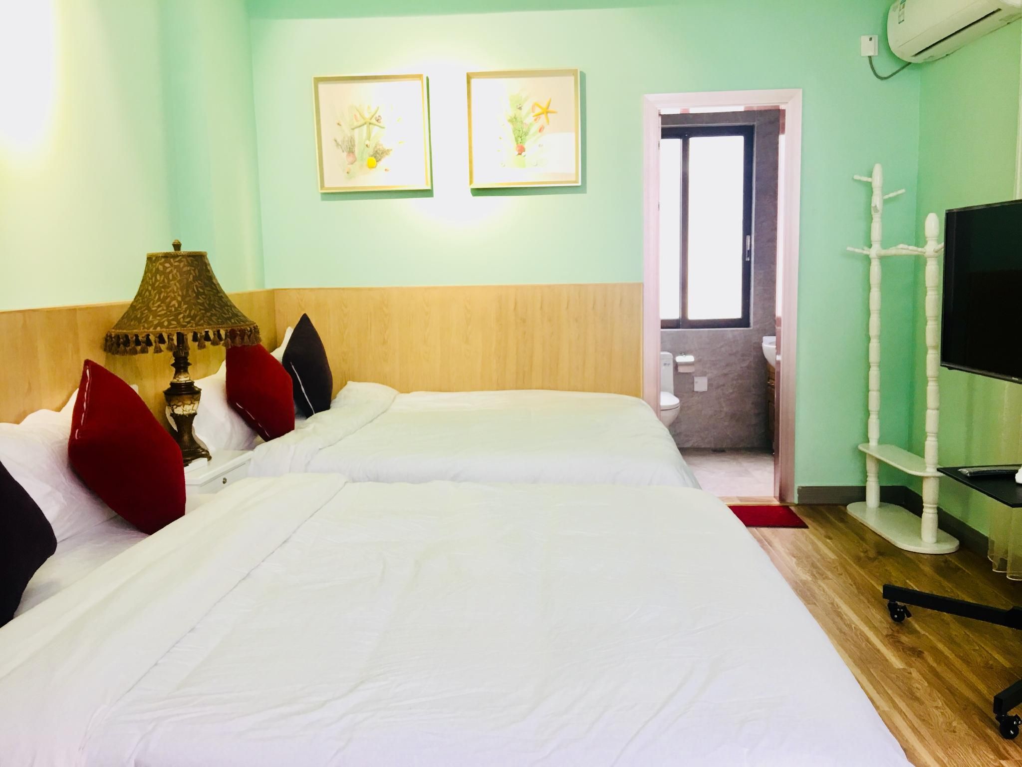 Deluxe King Double Room