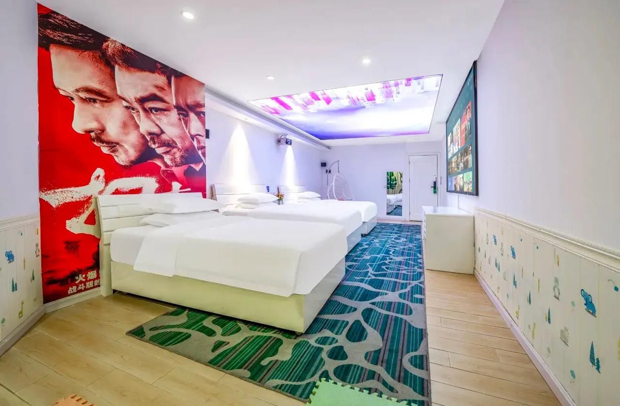 Triple Bed Room