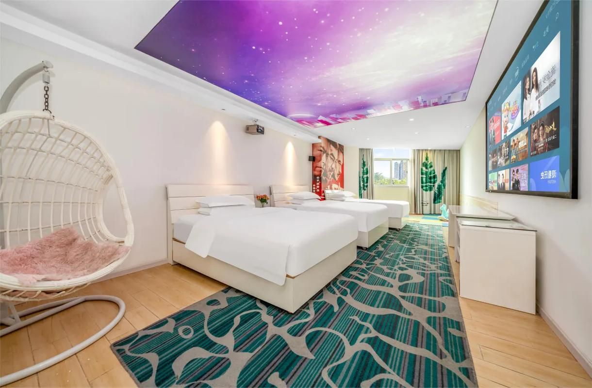Triple Bed Room
