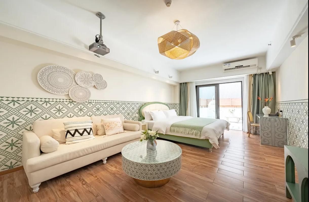 Garden View King Room with Terrace