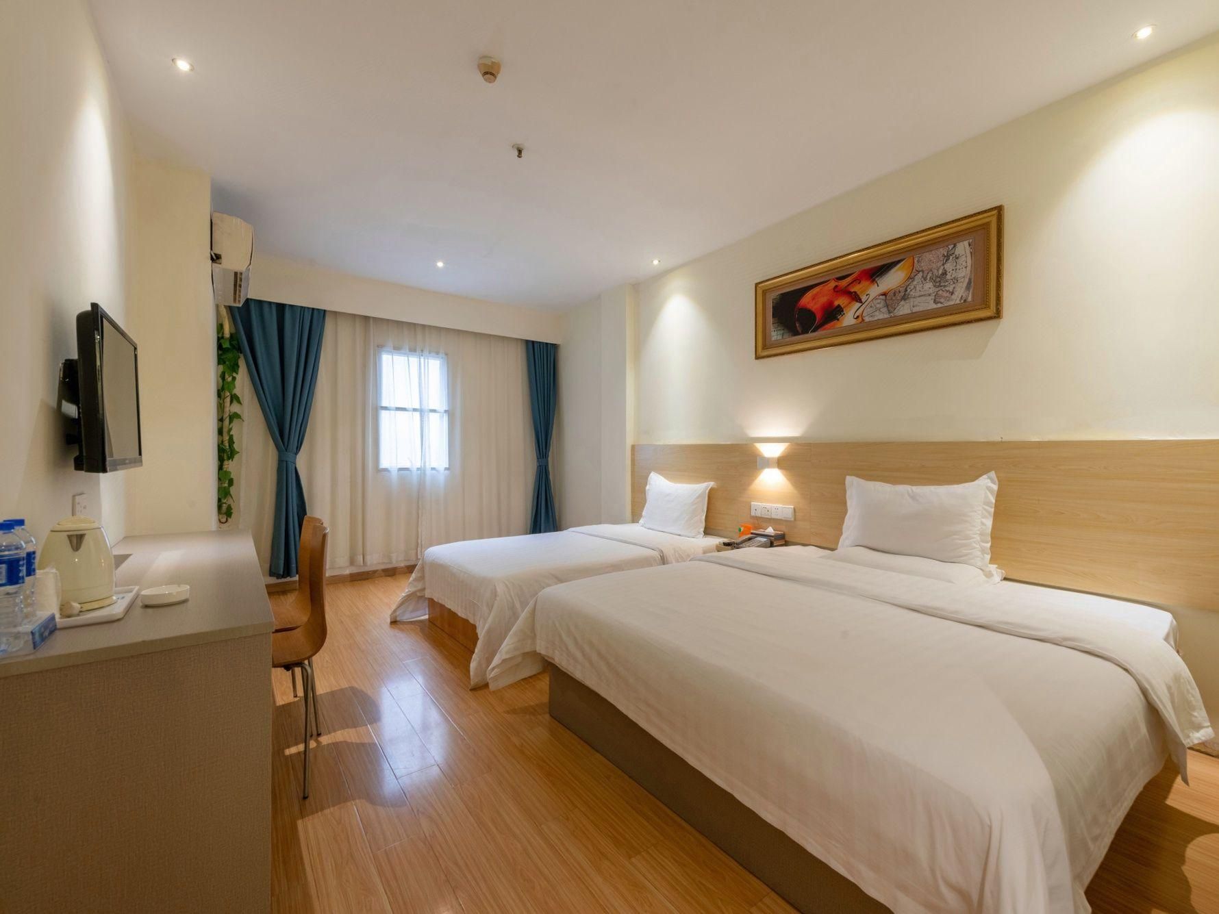 Featured Twin Room