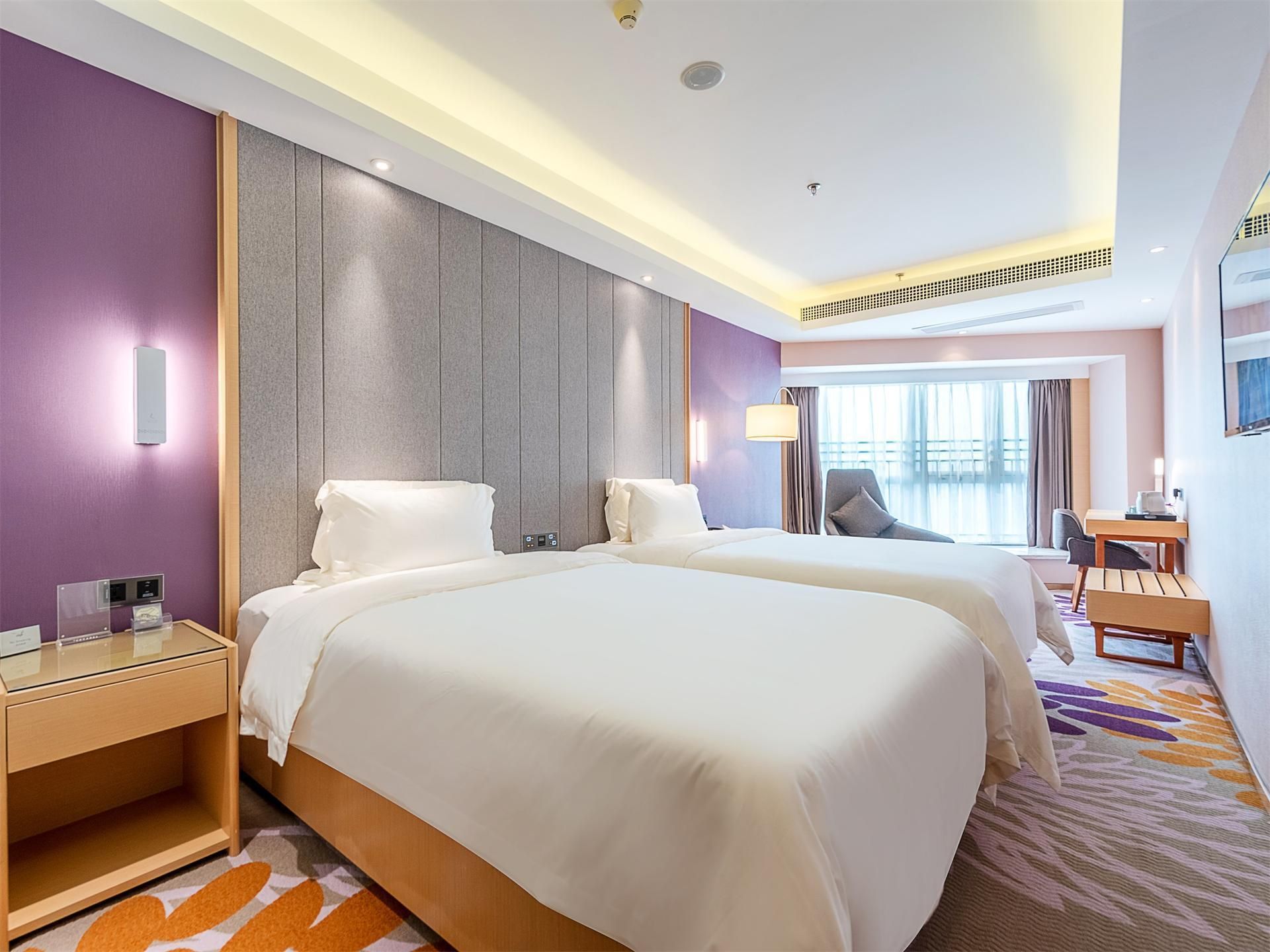 WH - Deluxe Room Twin