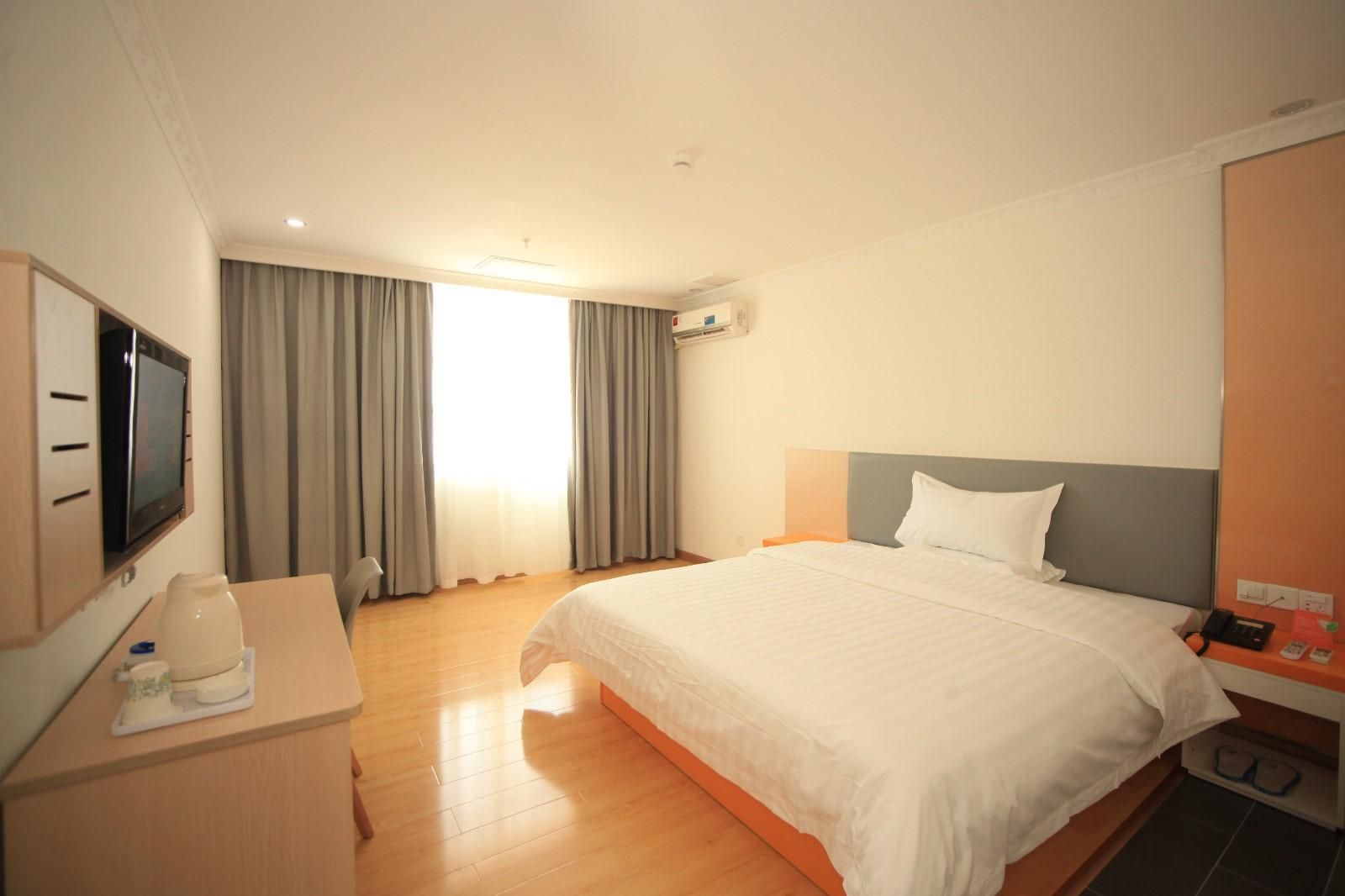 WH - Traditional Bed Room