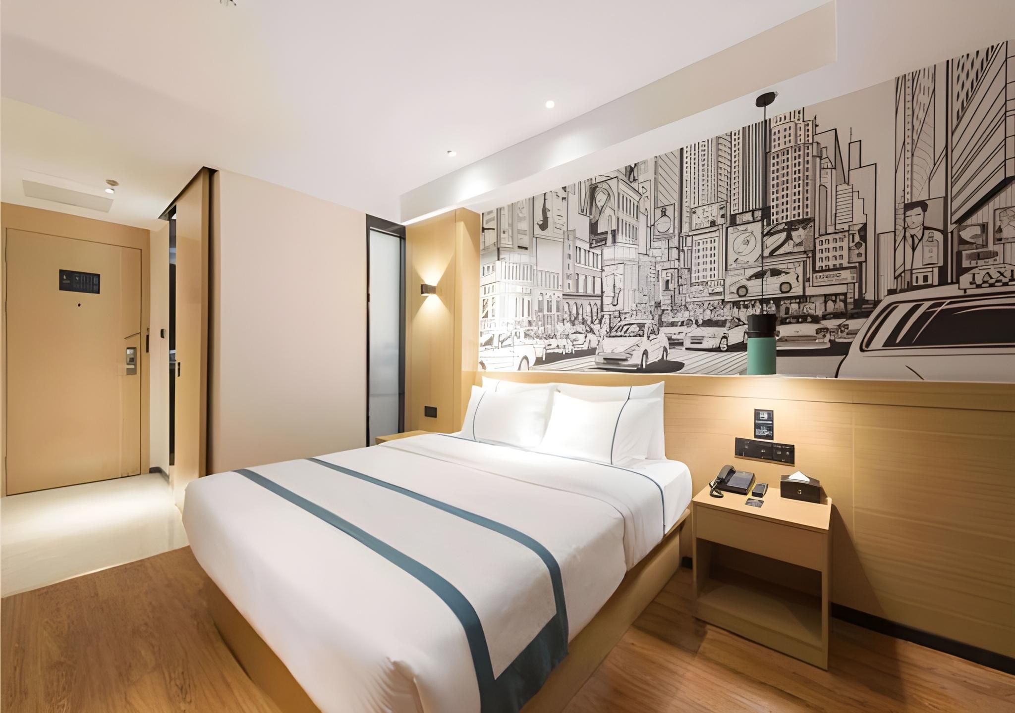 Business Queen Room