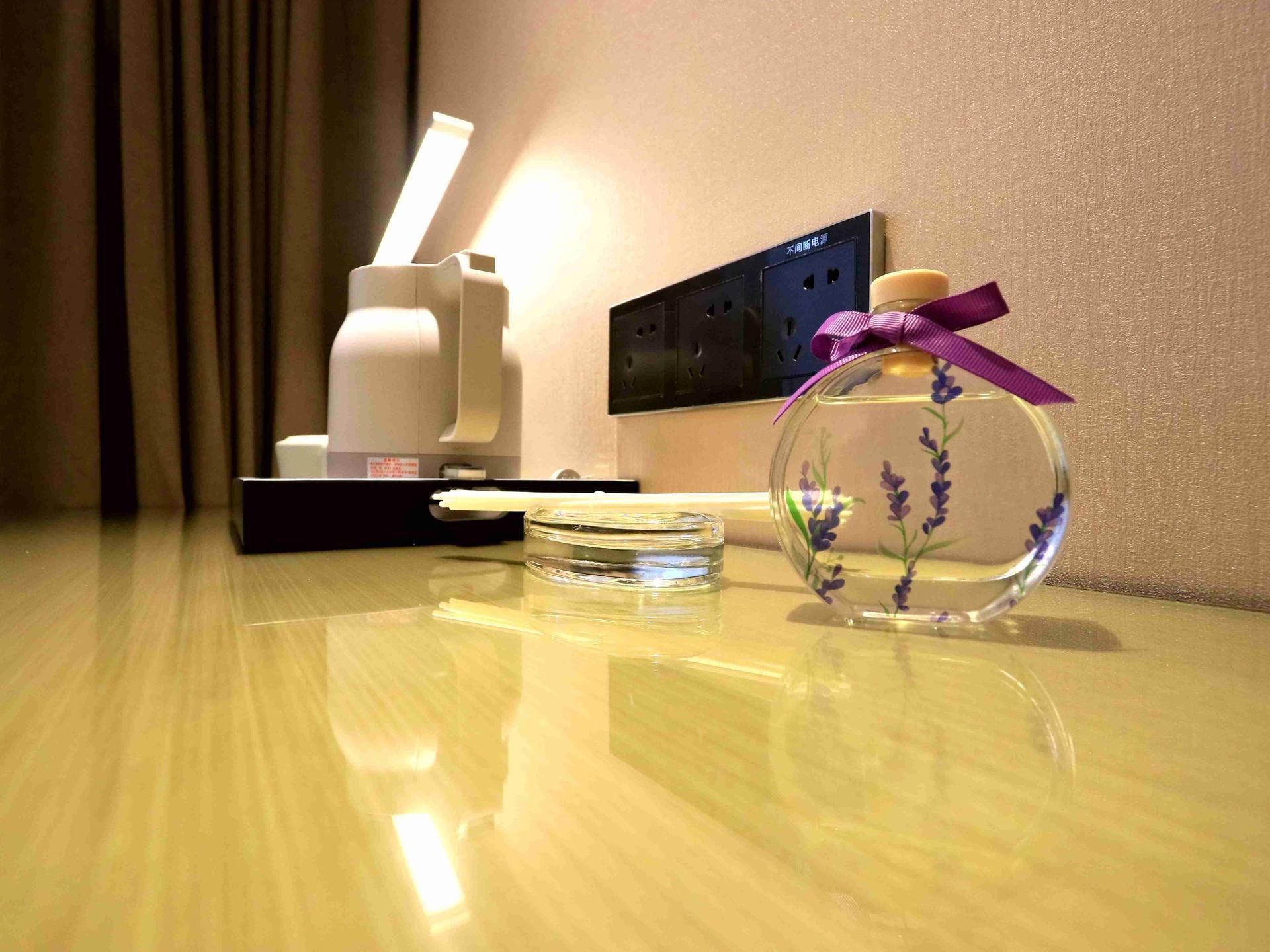 Queen Room with View