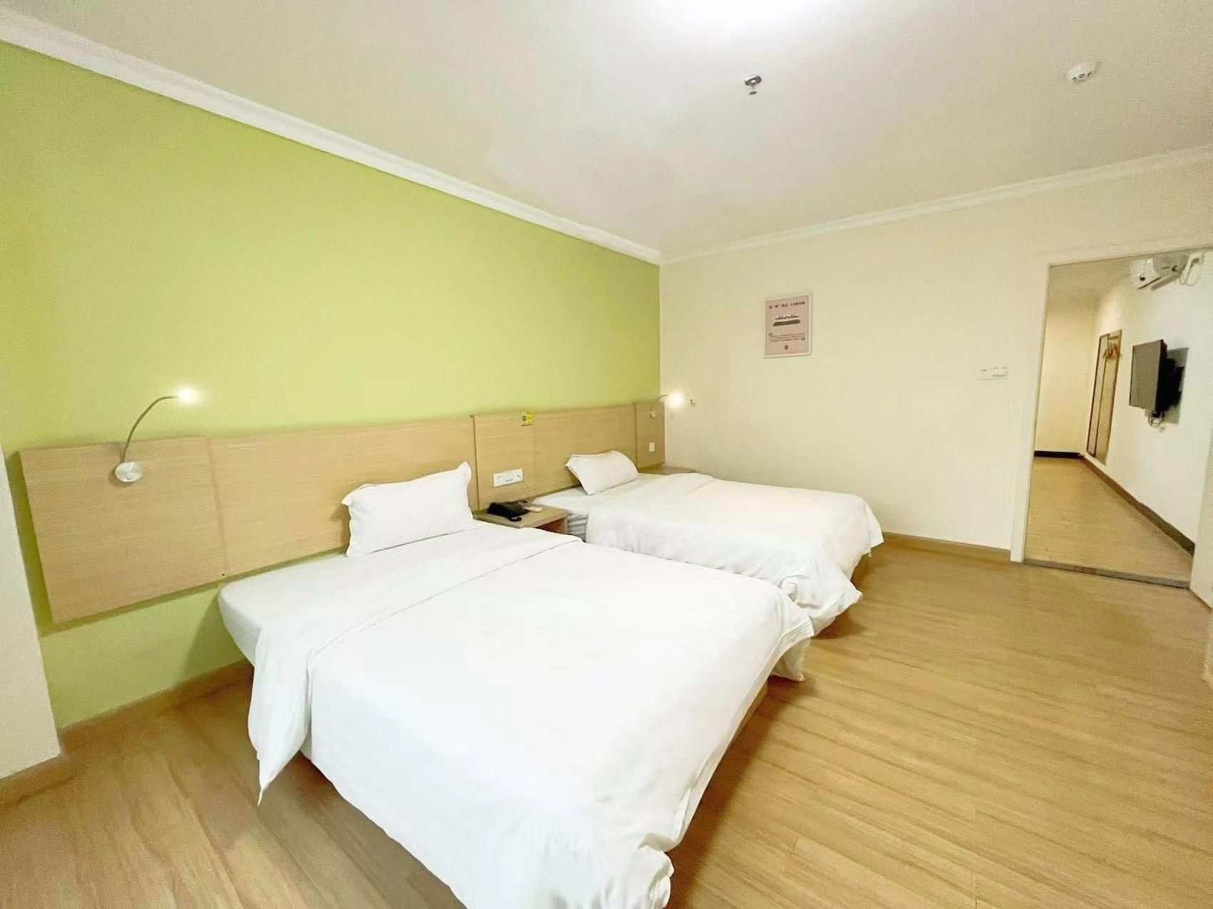 7 Days - Suite Room