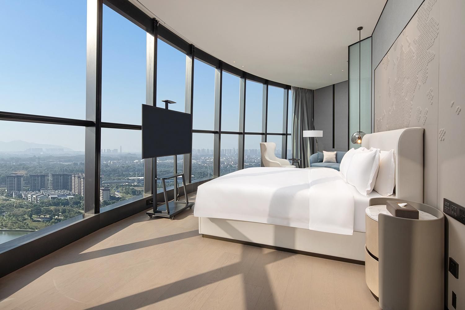 1 King Bed, Executive Room, City View, Non-Smoking