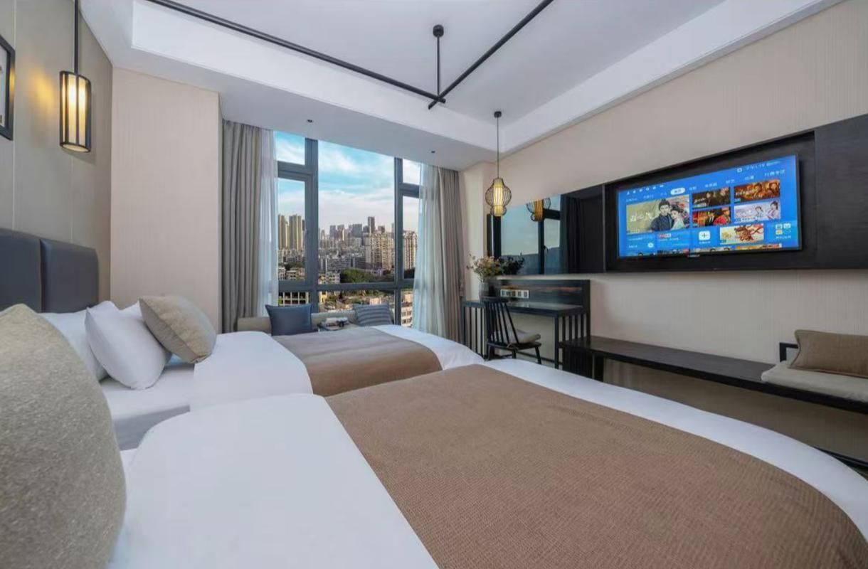 2 Bed Twin Superior Room