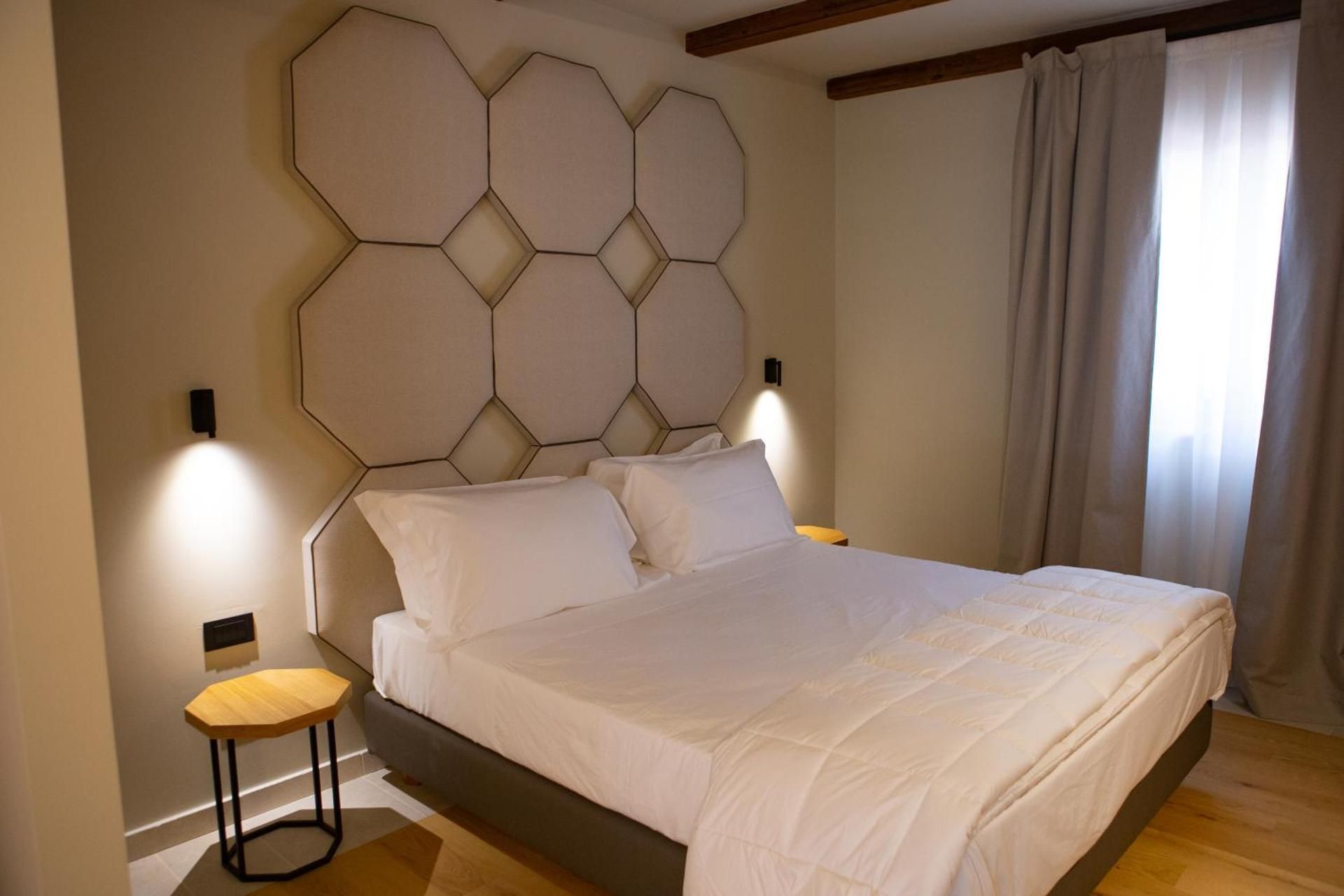 Suite with Garden View