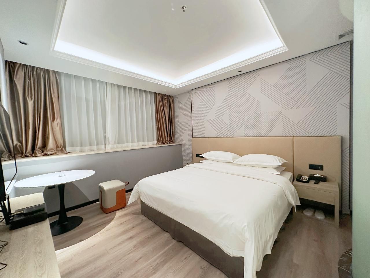 Dossen - Standard Bed Room