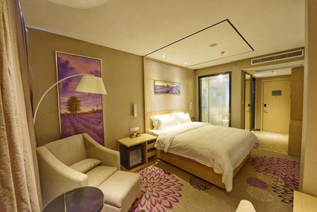 Deluxe King size bed Room