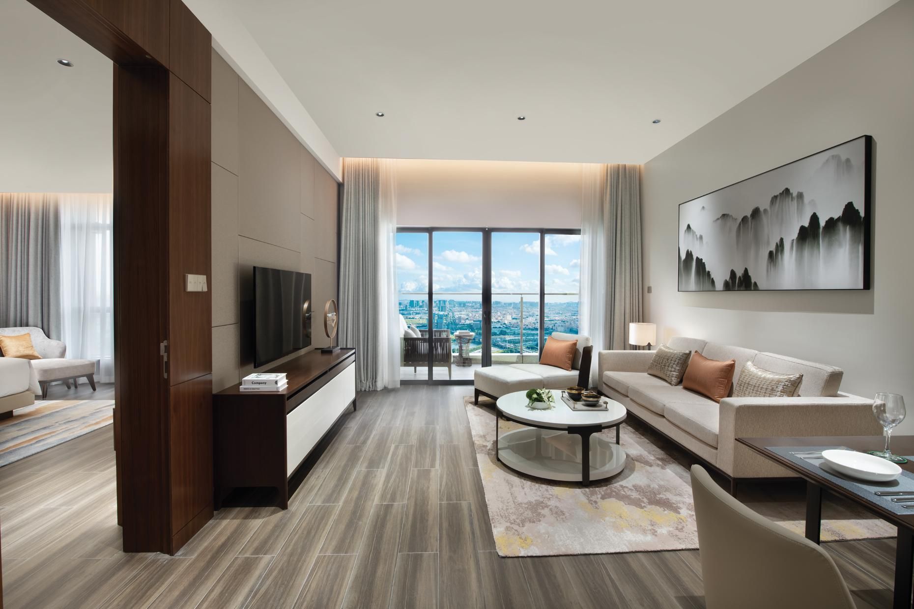 1-Bedroom Deluxe Suite