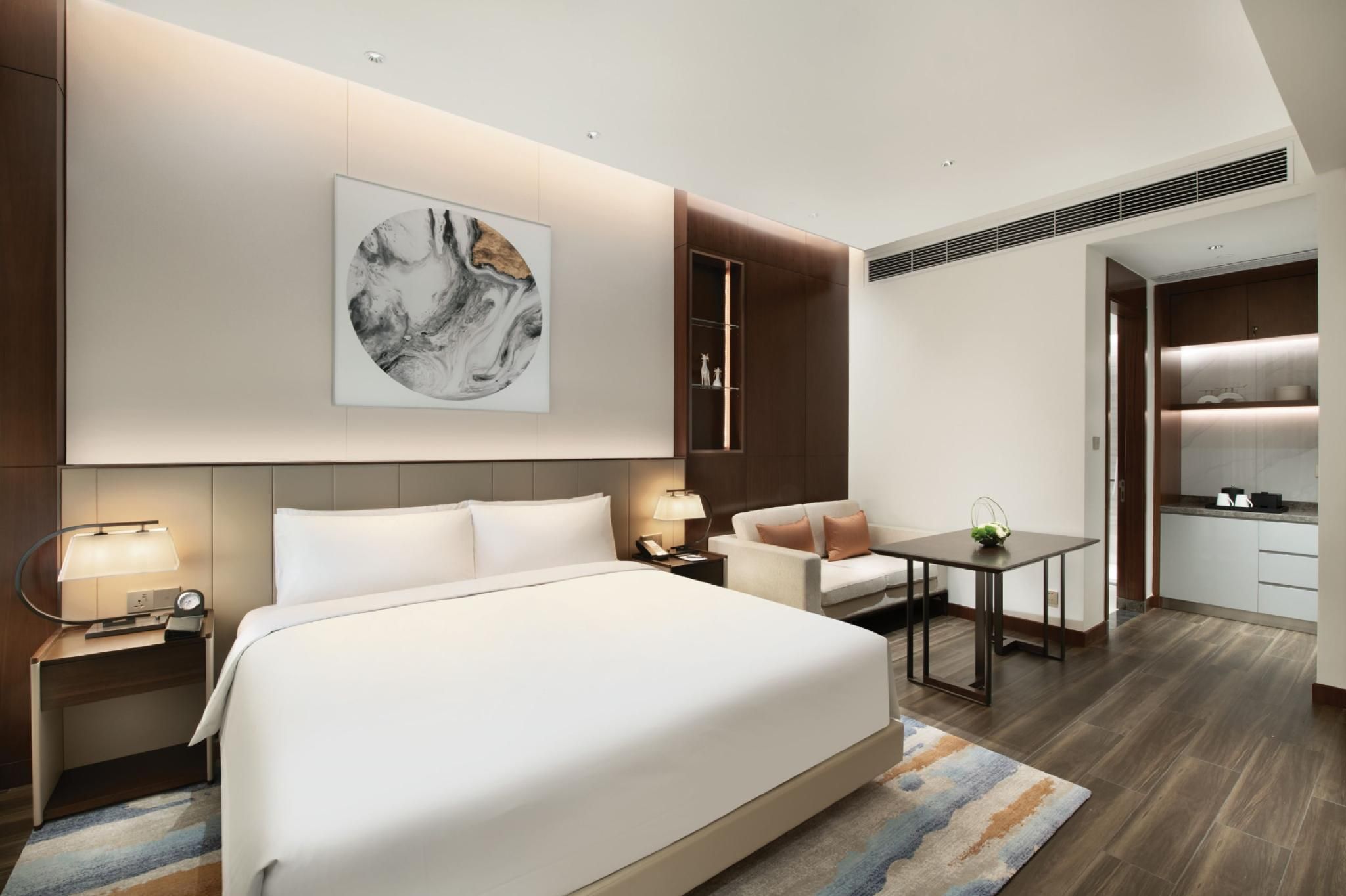 Superior King Room