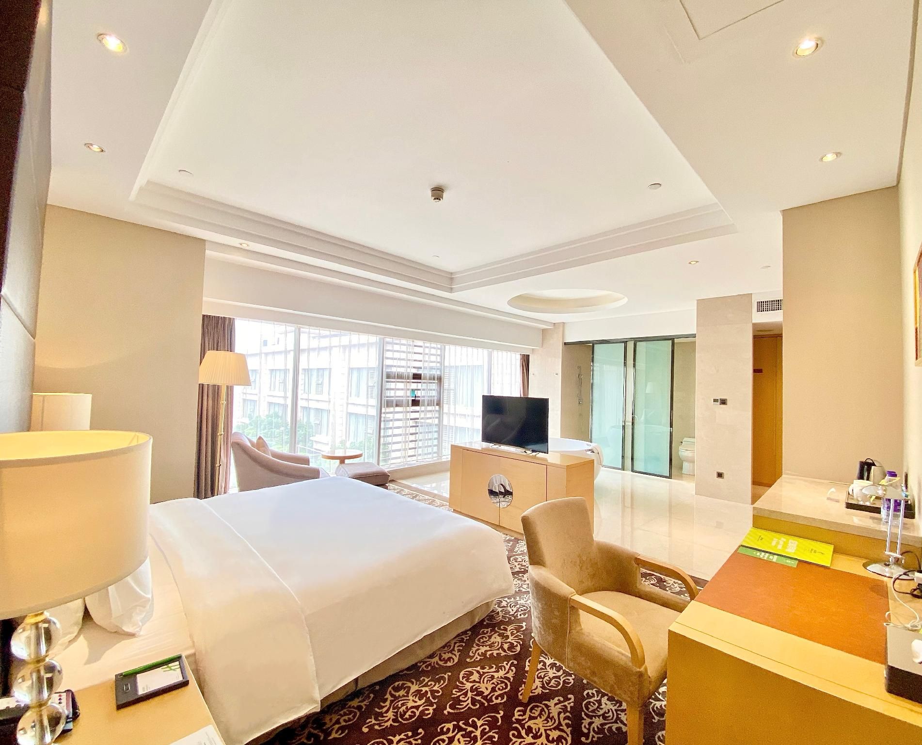 Open Plan Junior Suite