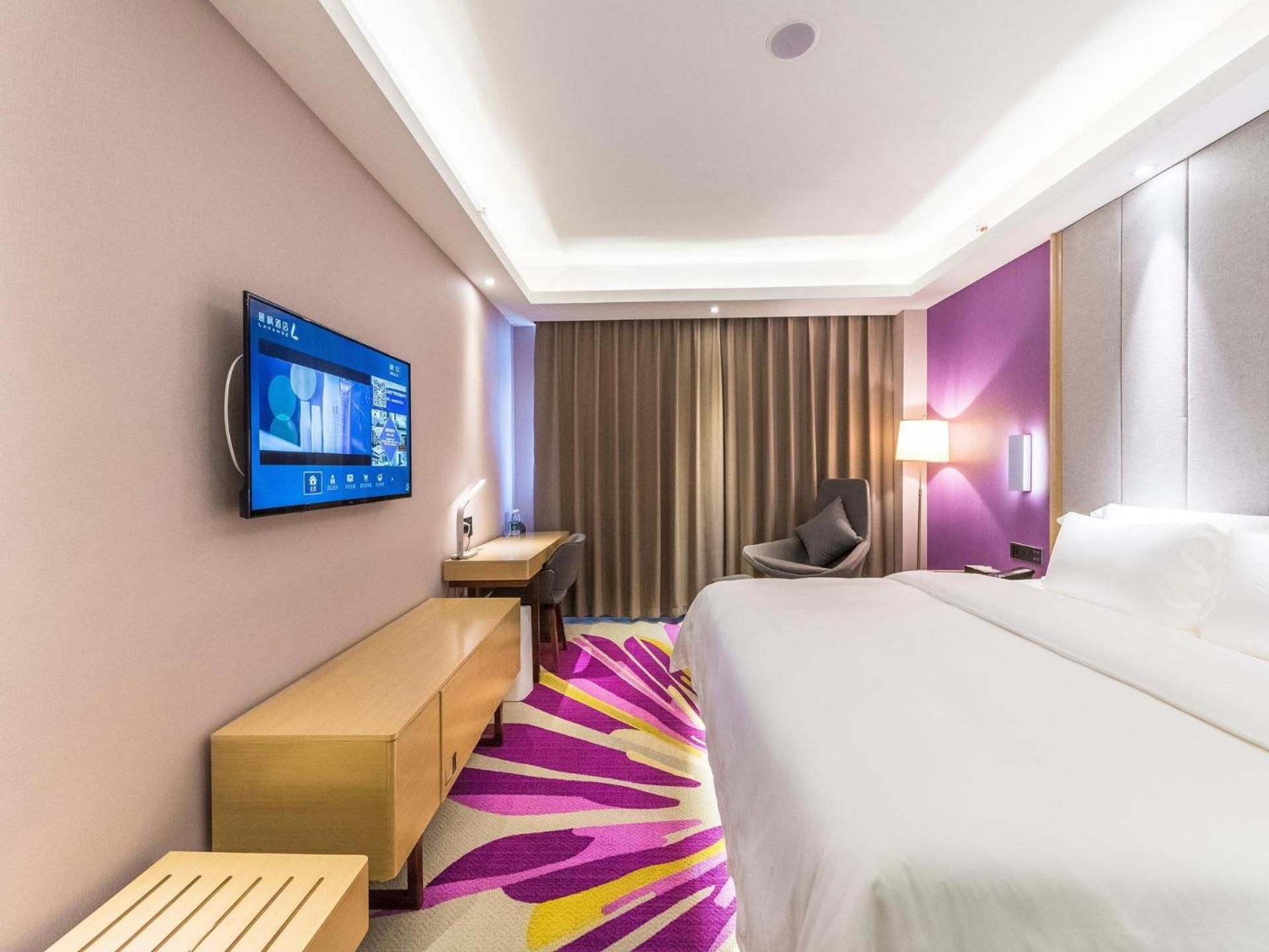 Deluxe King size bed Room