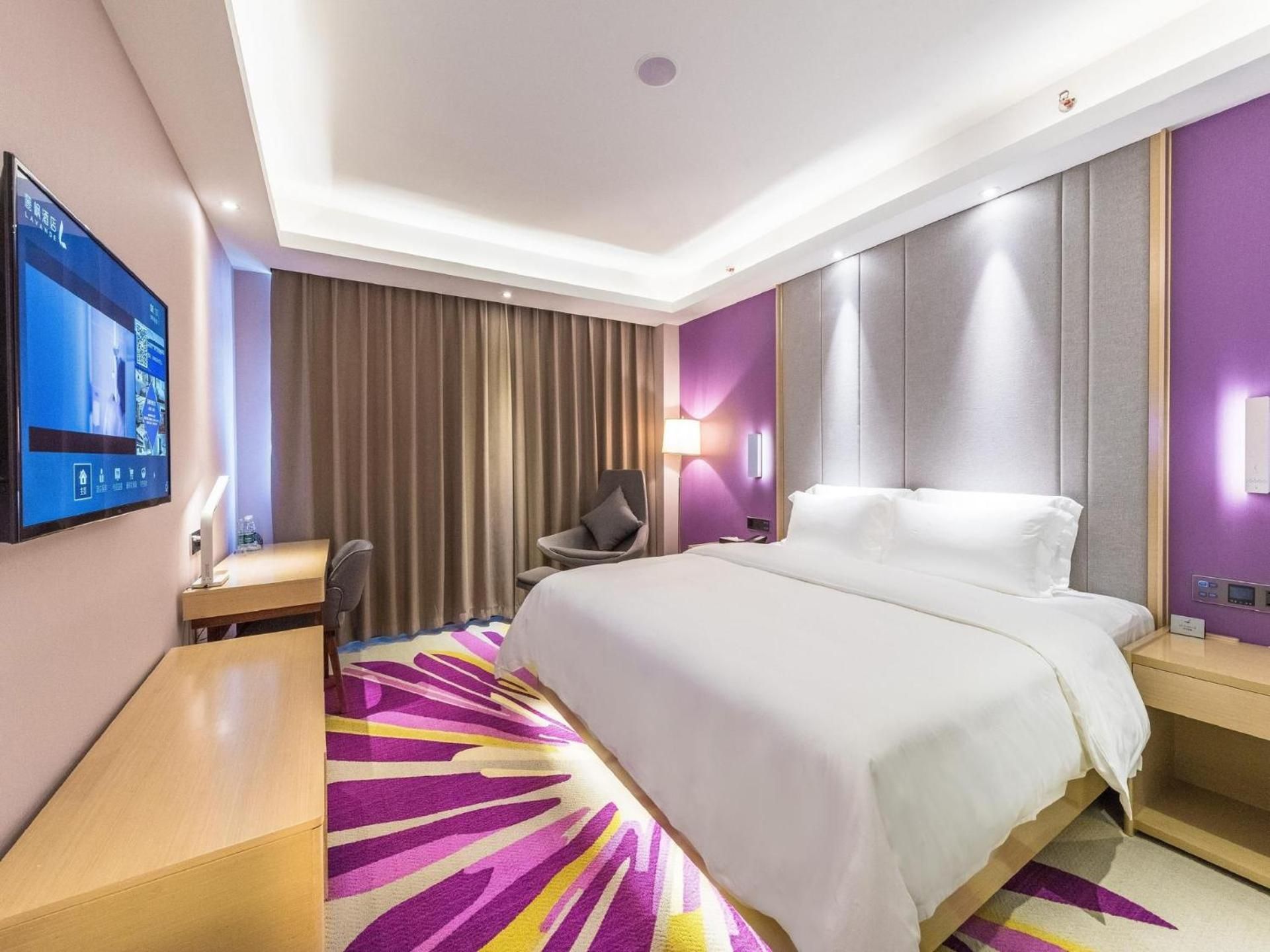Deluxe King size bed Room