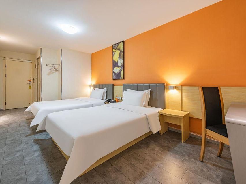 Economy Room
