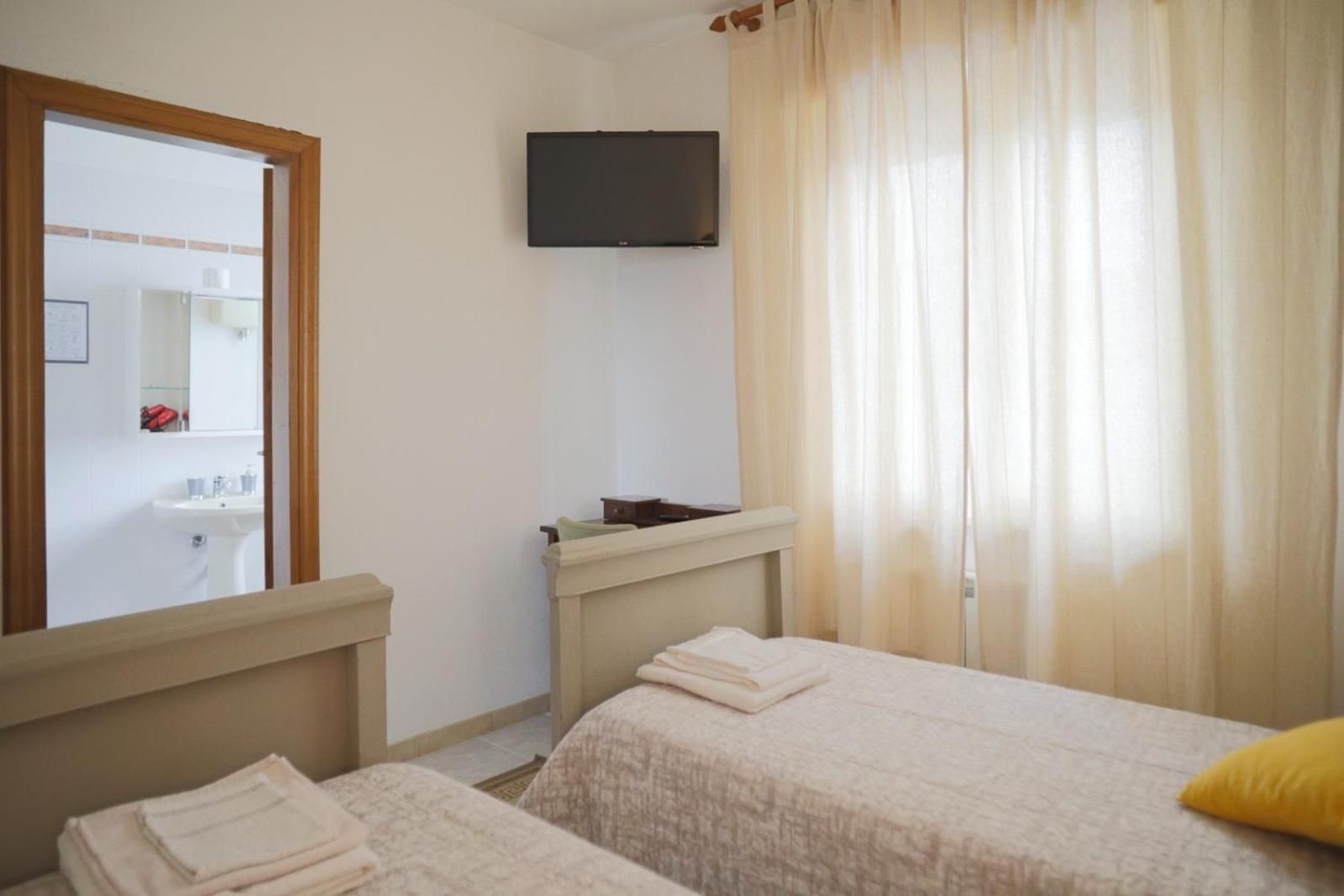 Small Double or Twin Room