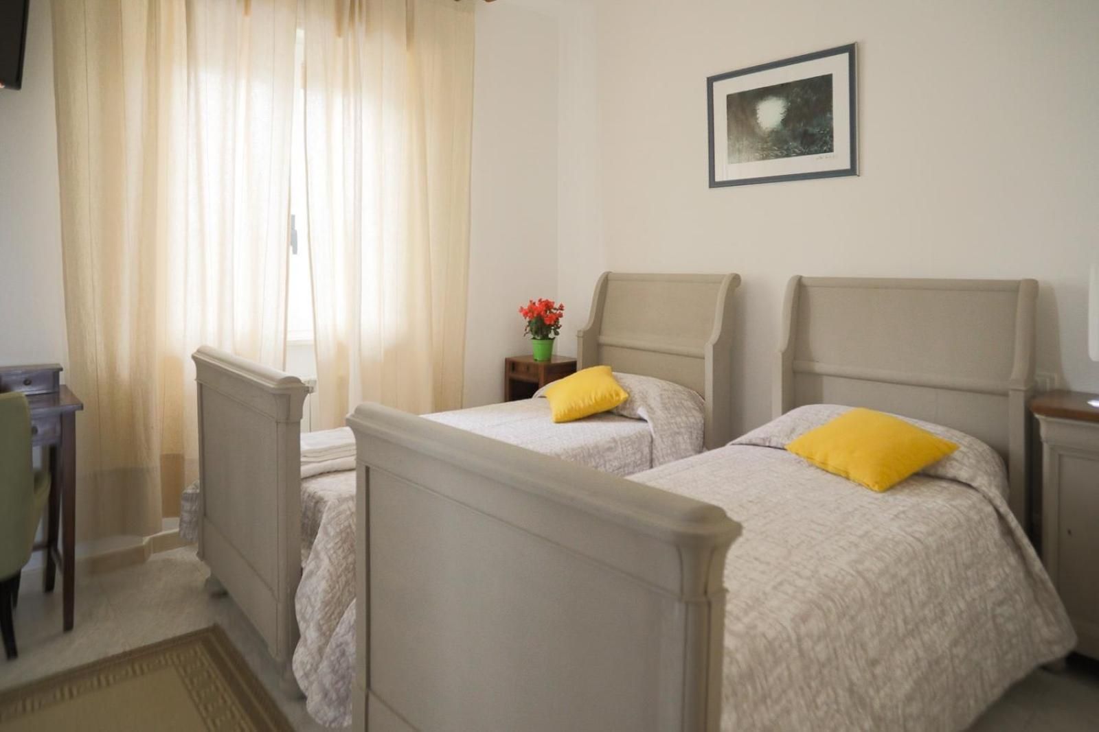 Small Double or Twin Room