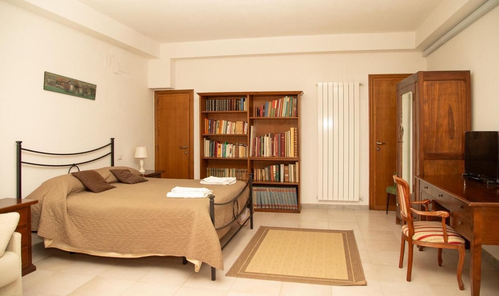 One-Bedroom Apartment (4 Adults)