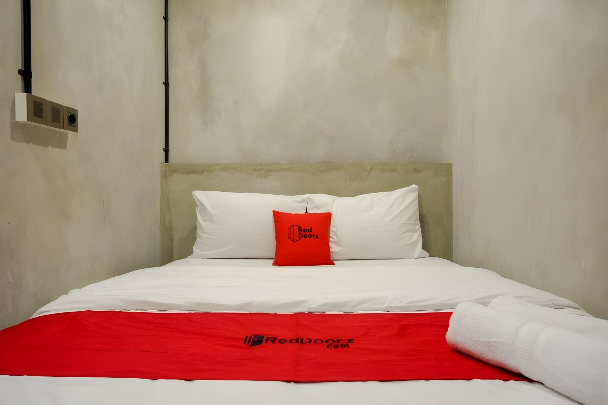 RedDoorz Plus near Kawasan Sam Poo Kong Semarang