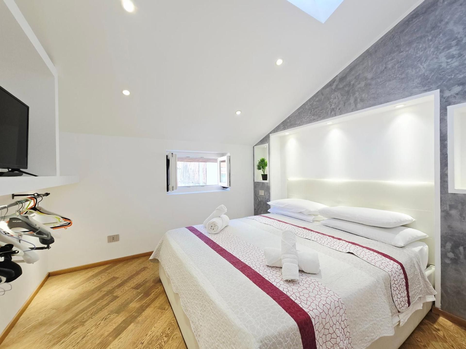 Two-Bedroom Apartment with Terrace