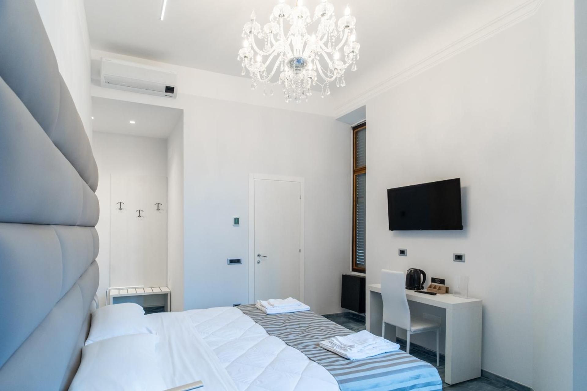 Superior Deluxe Double or Twin Room 