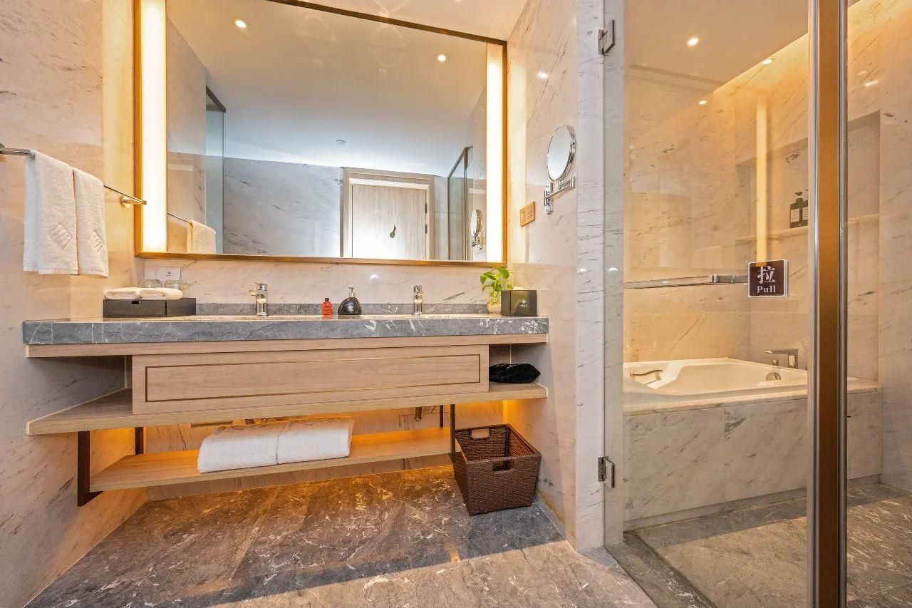 Grand Premier Suite