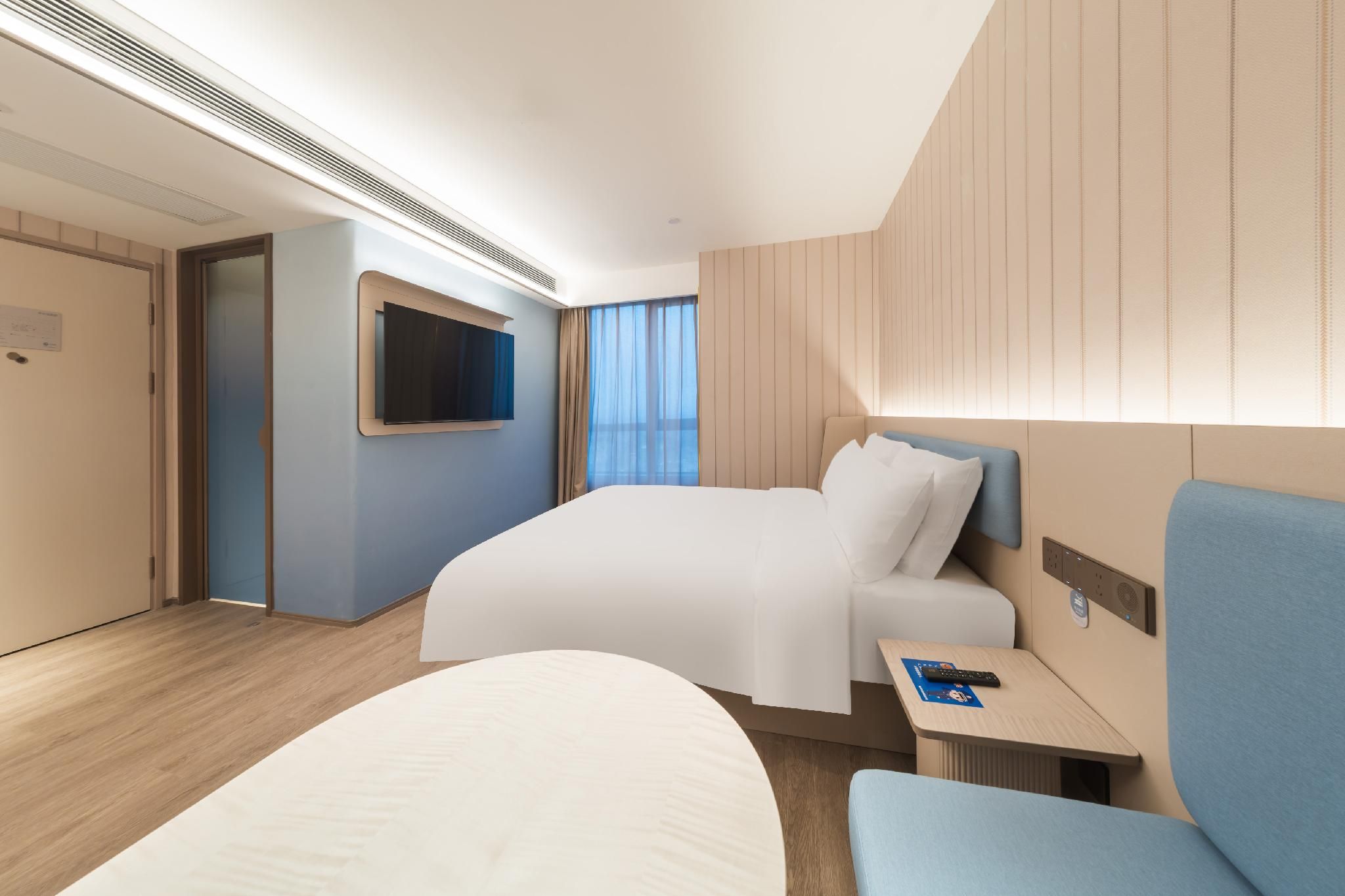 Huazhu - Superior BedRoom