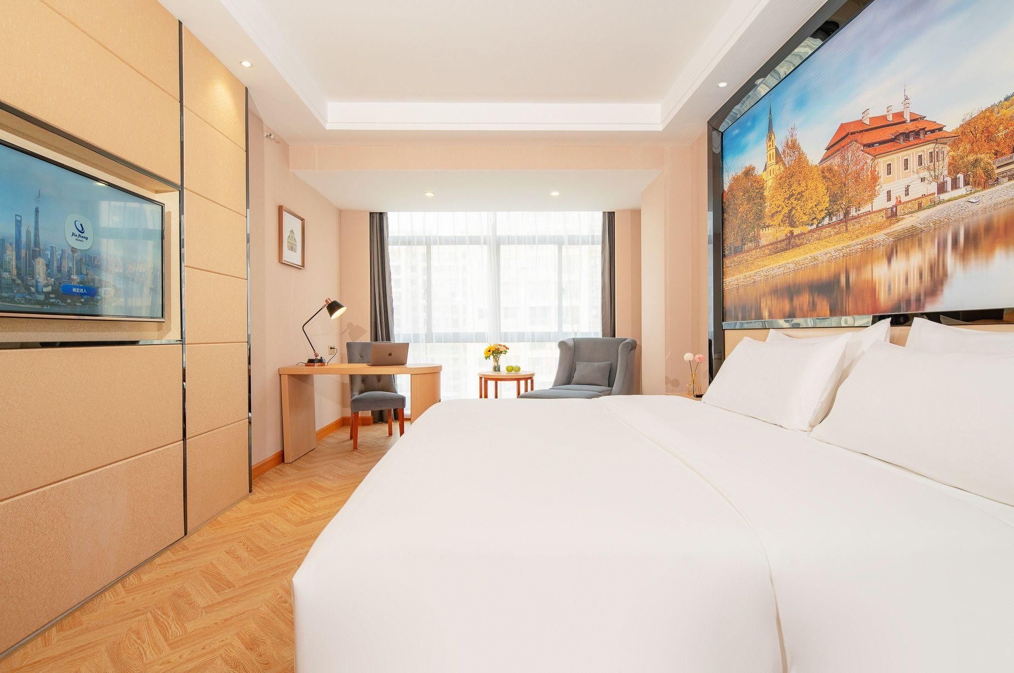Vienna - Deluxe Room
