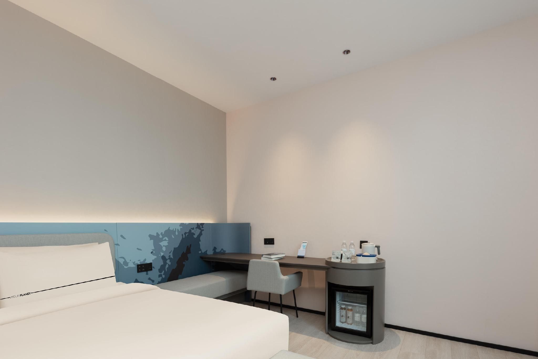 Standard Twin Bed Room