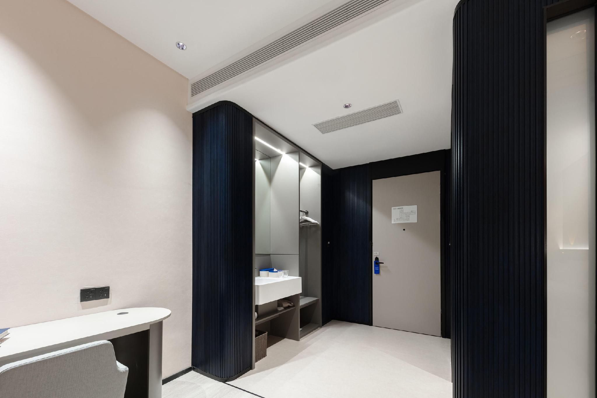 Atour - Select 1 Bed Room
