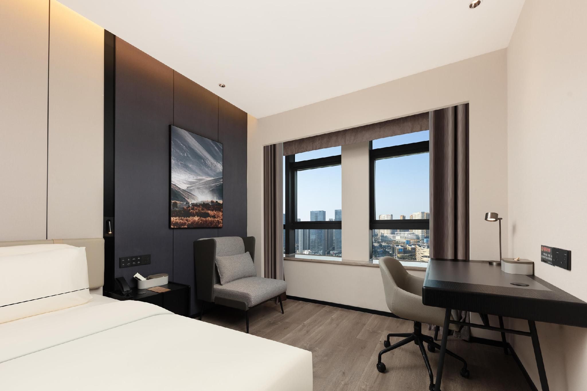 Atour - Executive Twin Room with City View