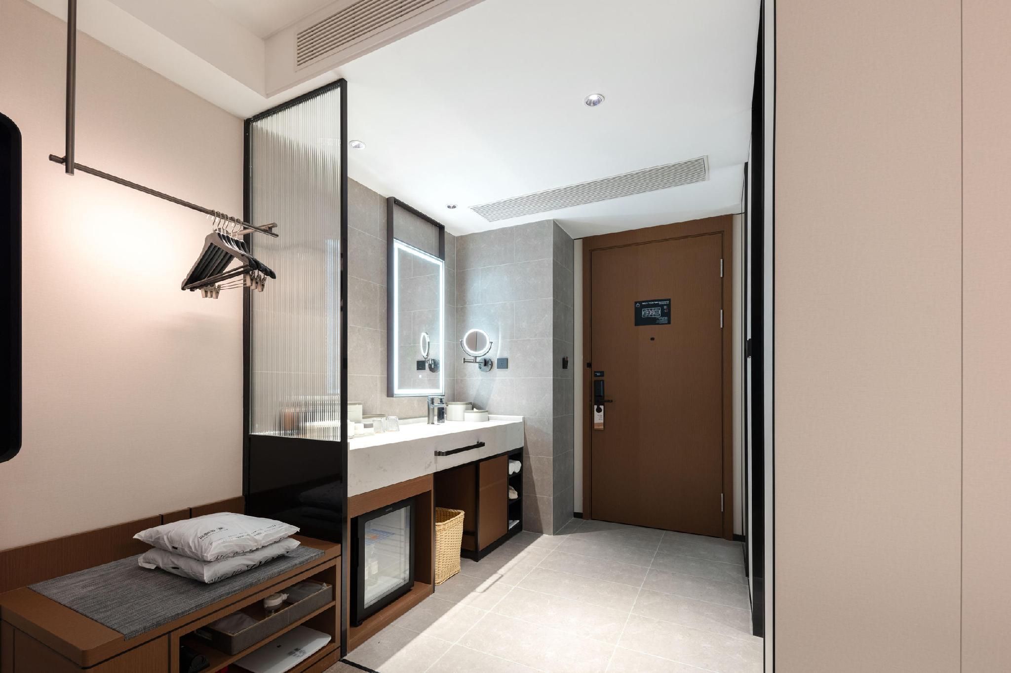 Atour - Premier 1 Bed Room with City View