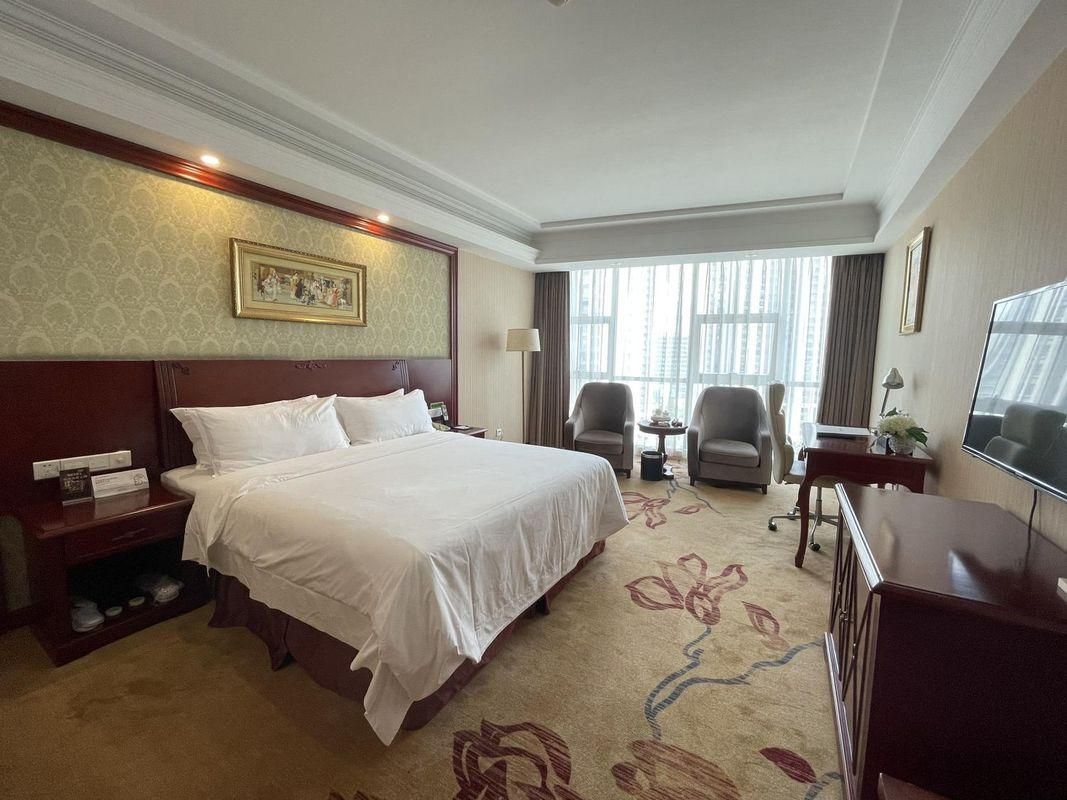 Business Queen Bed Room