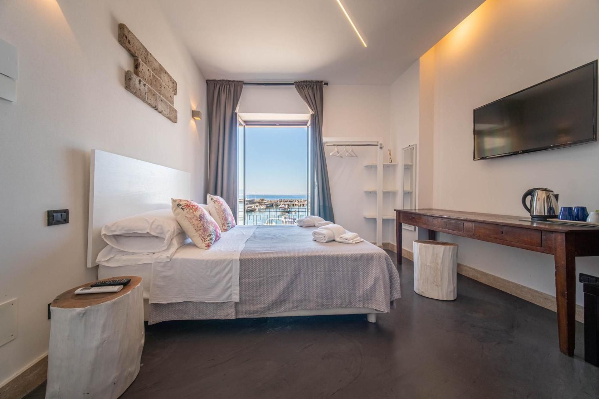 Double Room with Balcony and Sea View