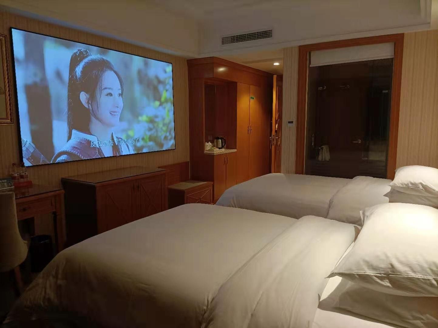 WH - Visual Twin Room