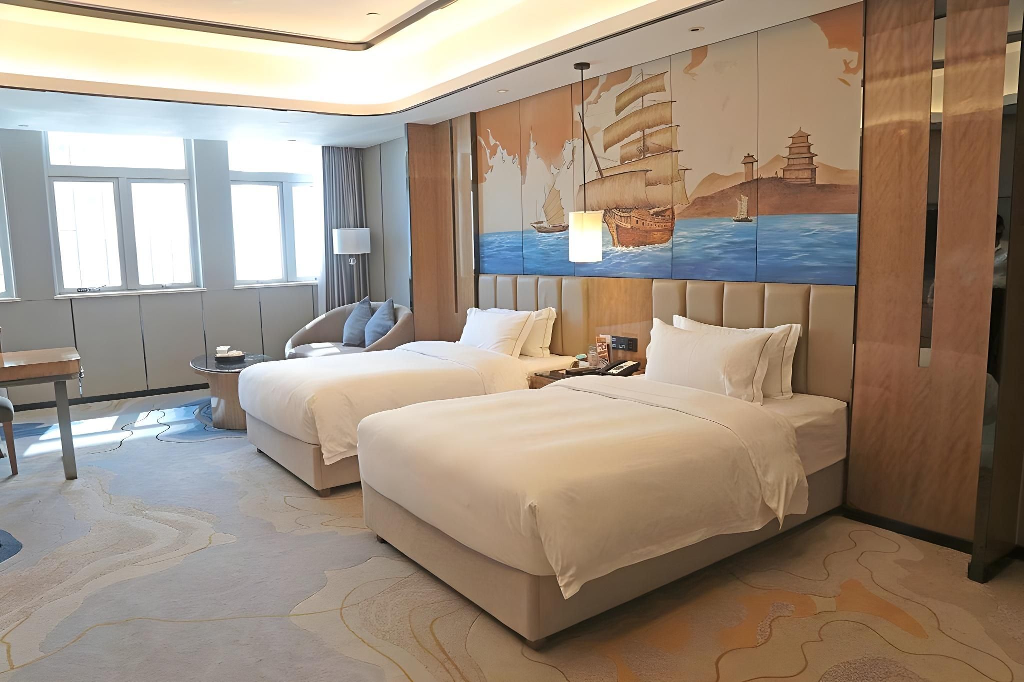 Deluxe Twin Room with City View