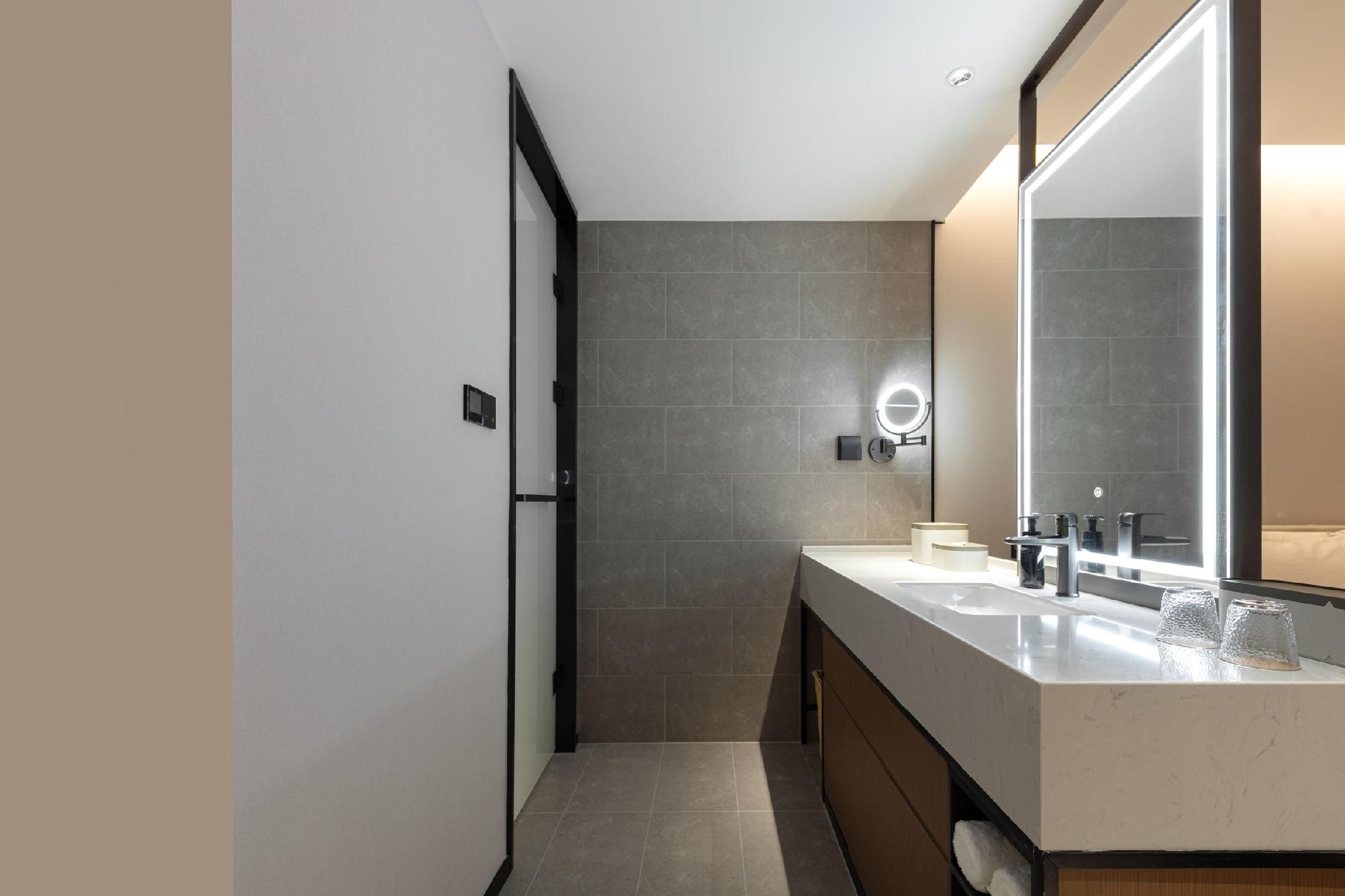 Executive room, Guest room, 1 Queen