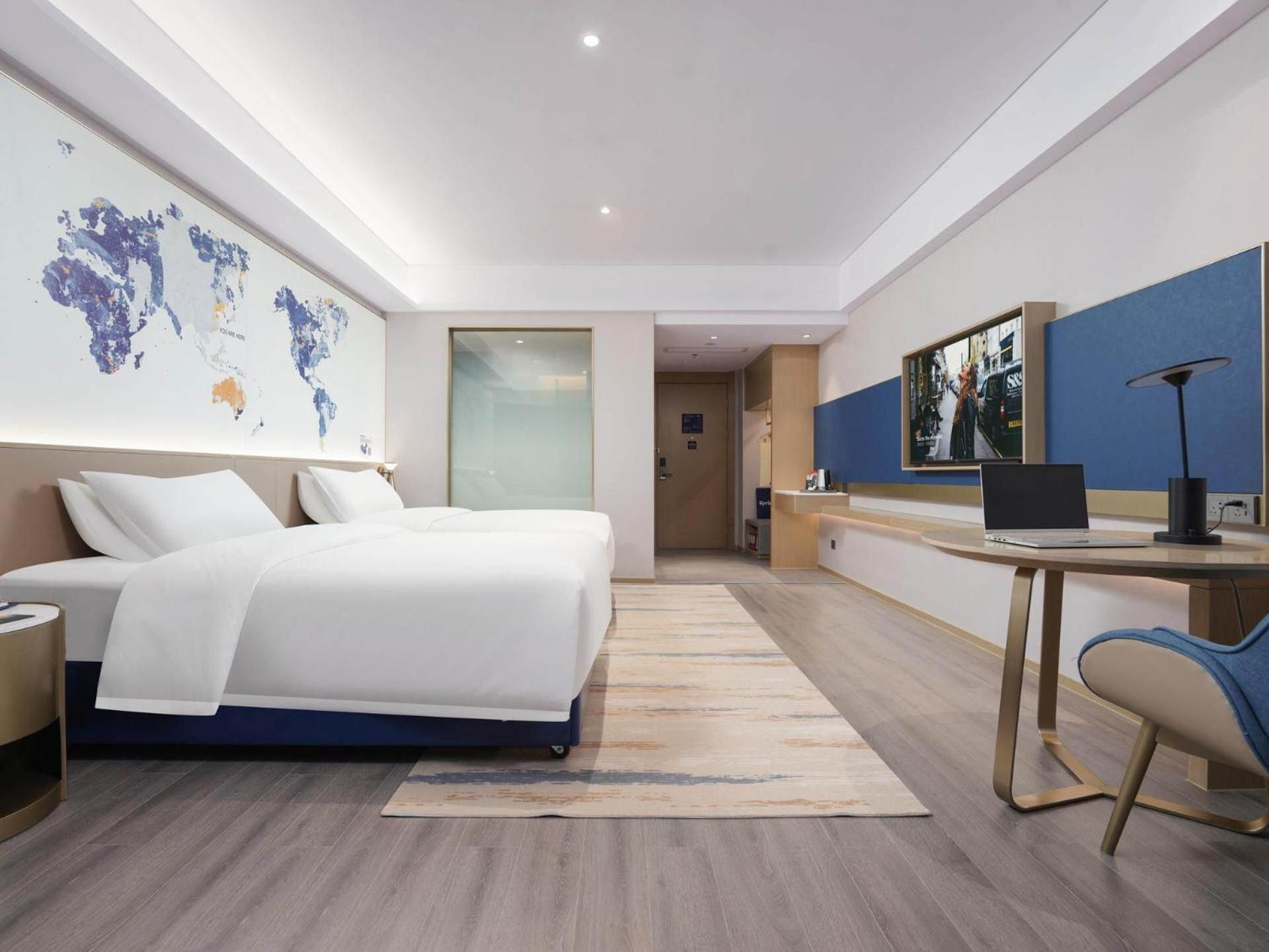 Premium Twin Room with City View