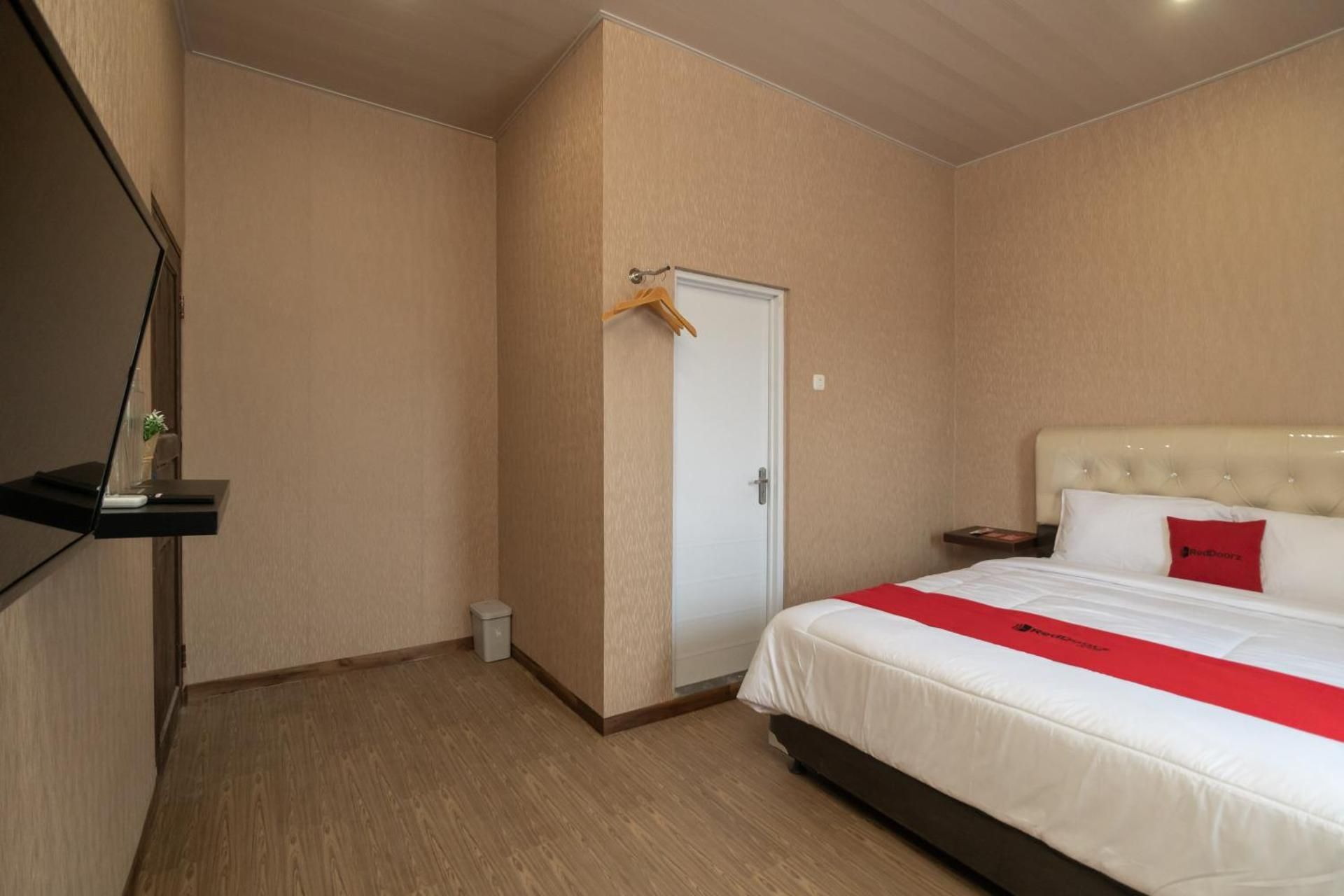 RedDoorz Premium